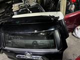 Крышка багажника мерседес w124 E320 за 5 000 тг. в Алматы – фото 4
