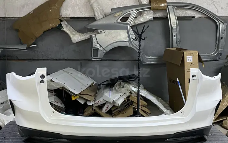 Задний Бампер за 5 000 тг. в Актобе