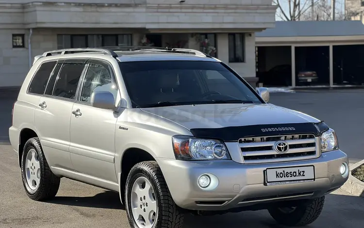 Toyota Highlander 2005 годаүшін8 800 000 тг. в Алматы