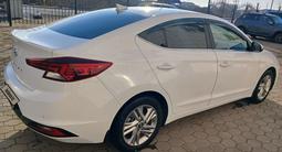 Hyundai Elantra 2019 года за 9 000 000 тг. в Кокшетау – фото 2