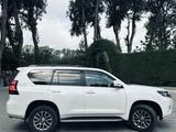 Toyota Land Cruiser Prado 2018 годаfor25 900 000 тг. в Усть-Каменогорск – фото 5