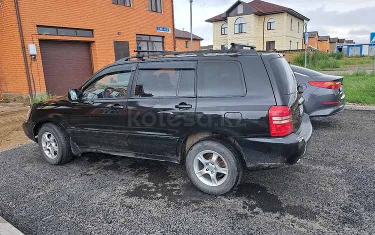 Toyota Highlander 2002 годаfor4 500 000 тг. в Астана