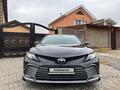 Toyota Camry 2023 годаfor15 200 000 тг. в Актобе – фото 3