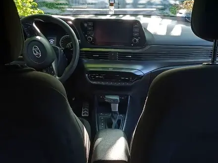 Hyundai Bayon 2023 года за 7 800 000 тг. в Алматы – фото 28