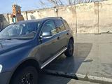 Volkswagen Touareg 2004 года за 5 000 000 тг. в Шымкент – фото 3
