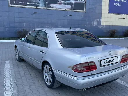 Mercedes-Benz E 320 1998 года за 3 000 000 тг. в Актобе – фото 10