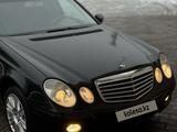 Mercedes-Benz E 200 2008 года за 6 200 000 тг. в Караганда – фото 4