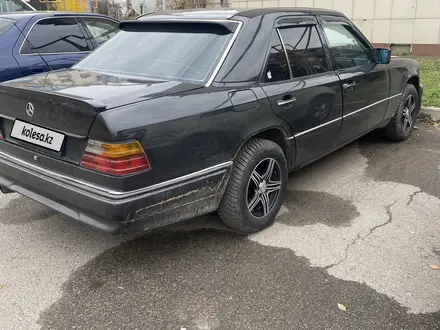 Mercedes-Benz E 200 1990 года за 1 150 000 тг. в Алматы – фото 6