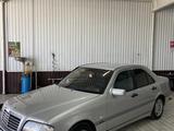 Mercedes-Benz C 200 1998 года за 2 700 000 тг. в Актобе