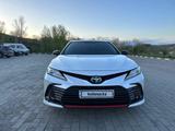 Toyota Camry 2021 года за 21 000 000 тг. в Астана – фото 4