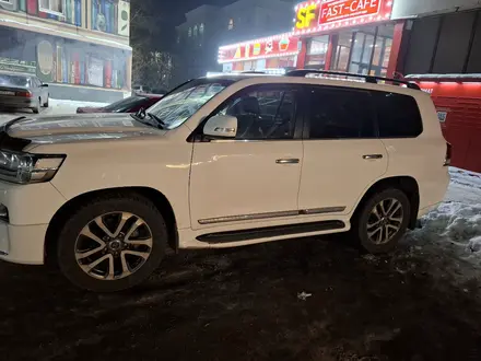 Toyota Land Cruiser 2015 года за 27 000 000 тг. в Астана – фото 2