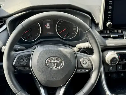 Toyota RAV4 2020 года за 14 400 000 тг. в Усть-Каменогорск – фото 11