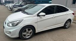 Hyundai Accent 2013 года за 3 000 000 тг. в Астана – фото 2