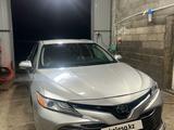 Toyota Camry 2017 годаfor12 000 000 тг. в Астана – фото 2