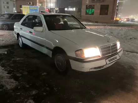 Mercedes-Benz C 180 1994 года за 1 000 000 тг. в Астана – фото 2