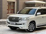 Toyota Land Cruiser 2018 года за 35 490 000 тг. в Алматы – фото 4