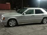 Mercedes-Benz E 280 1993 годаүшін2 200 000 тг. в Шымкент – фото 4