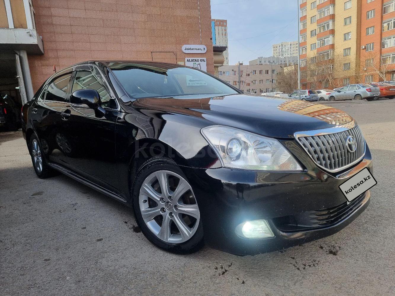 Toyota Crown Majesta 2011 г.