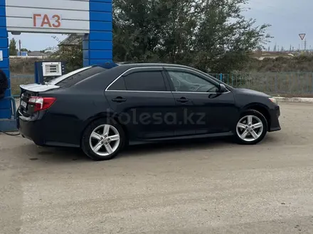 Toyota Camry 2011 года за 7 300 000 тг. в Актобе – фото 3