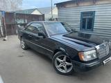 Mercedes-Benz E 200 1993 года за 1 900 000 тг. в Костанай