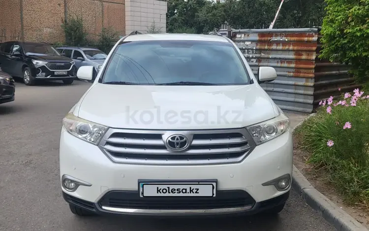 Toyota Highlander 2013 годаүшін14 500 000 тг. в Усть-Каменогорск