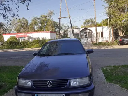 Volkswagen Passat 1995 года за 2 000 000 тг. в Аксай – фото 4