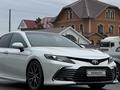 Toyota Camry 2023 года за 15 000 000 тг. в Уральск