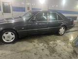 Mercedes-Benz S 320 1994 годаүшін2 800 000 тг. в Актобе – фото 2