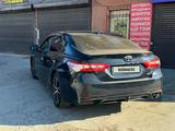 Toyota Camry 2021 года за 12 500 000 тг. в Алматы – фото 2