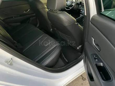 Hyundai Elantra 2021 года за 11 790 000 тг. в Шымкент – фото 11