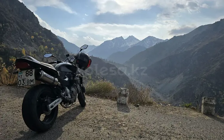 Honda  CB 600F (Hornet) 2002 годаүшін2 000 000 тг. в Алматы