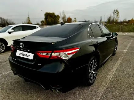 Toyota Camry 2020 года за 12 500 000 тг. в Алматы – фото 13