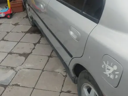 Mitsubishi Carisma 1998 года за 650 000 тг. в Алматы – фото 4