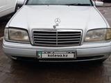 Mercedes-Benz C 200 1996 года за 1 900 000 тг. в Макинск – фото 3