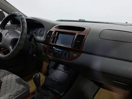 Toyota Camry 2005 года за 3 500 000 тг. в Астана – фото 20