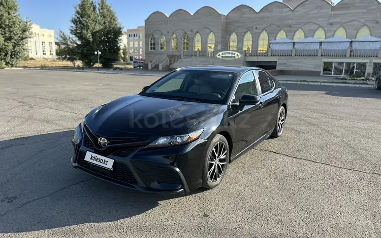 Toyota Camry 2021 года за 12 000 000 тг. в Уральск