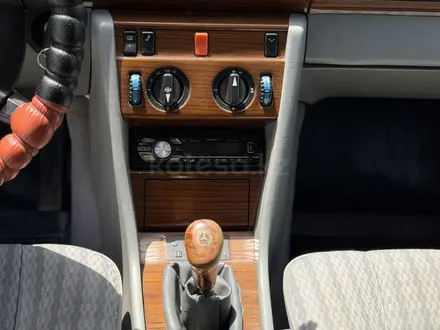 Mercedes-Benz E 200 1990 года за 980 000 тг. в Шымкент – фото 10