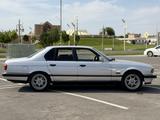 BMW 740 1993 года за 3 400 000 тг. в Шымкент – фото 2