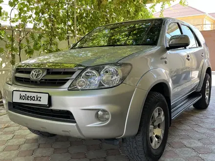 Toyota Fortuner 2007 года за 9 000 000 тг. в Актау – фото 4