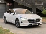 Hyundai Sonata 2022 годаfor13 500 000 тг. в Атырау – фото 5