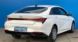 Hyundai Elantra 2022 годаfor8 470 000 тг. в Алматы – фото 3