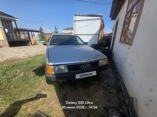 Audi 100