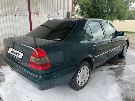 Mercedes-Benz C 280 1995 года за 1 700 000 тг. в Караганда – фото 4