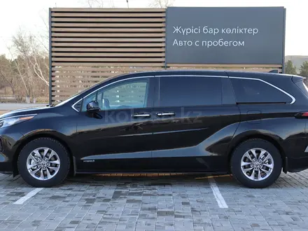 Toyota Sienna 2021 года за 23 990 000 тг. в Кокшетау – фото 2