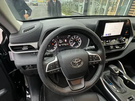 Toyota Highlander 2024 года за 25 999 999 тг. в Уральск – фото 10