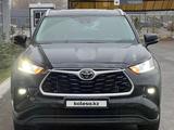 Toyota Highlander 2024 года за 25 999 999 тг. в Уральск