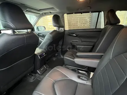 Toyota Highlander 2024 года за 25 999 999 тг. в Уральск – фото 8