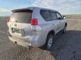 Toyota Land Cruiser Prado 2011 года за 10 000 000 тг. в Уральск – фото 5