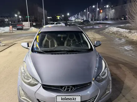 Hyundai Elantra 2014 года за 3 800 000 тг. в Уральск – фото 2