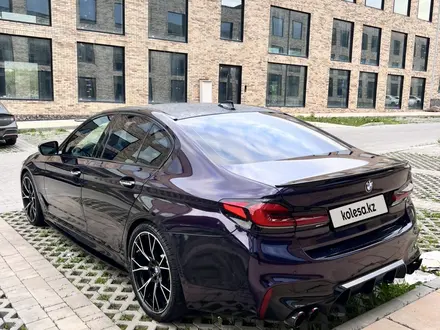 BMW 540 2017 года за 23 000 000 тг. в Алматы – фото 16